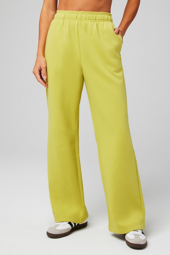 Cozy Fleece Wide Leg Sweatpant