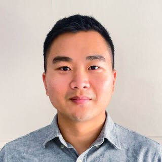 YOUR certified English teacher, fluency and accent coach with 9+ years of experience to guide you to NATIVE FLUENCY with the FASTEST, PROVEN method!