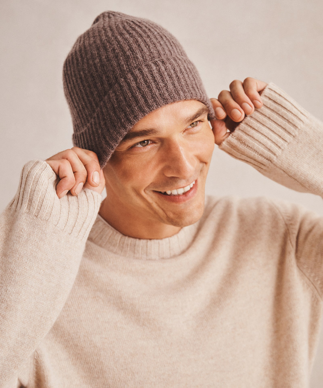 Signature Cashmere Ribbed Beanie