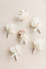 Boutonnieres in Glowing Blush & Pearl | Clearance