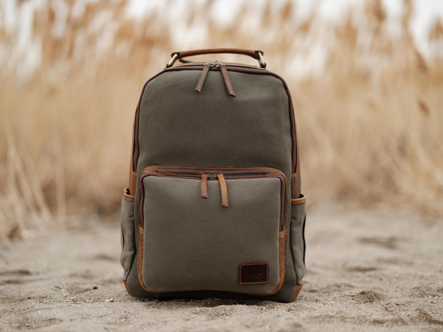 25L Traveler Canvas Backpack