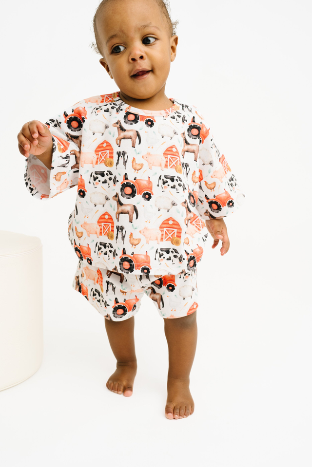 Little Red Barnyard Slouchy Set