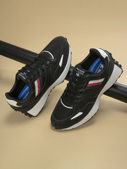 Red Tape Men Solid Round Toe Lace-Ups Sneakers