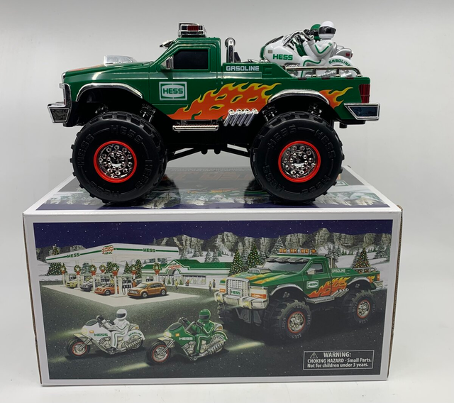 Hess 2007 Die Cast Monster Truck w/Motorcycles