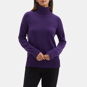 Cashmere Slouchy Turtleneck Sweater | Theory Outlet