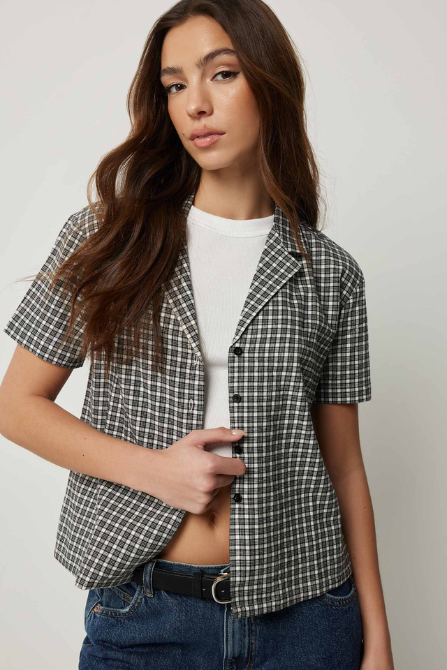 Plaid Short Boxy Shirt