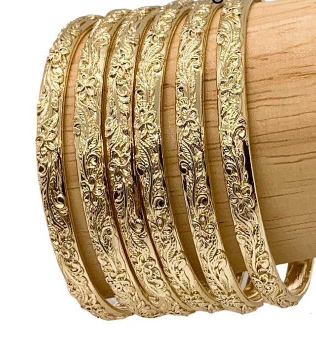 5mm 3D Floral Heavy Bangle - XB441