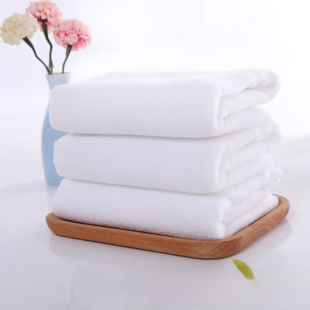Wholesale White Towel Microfiber Hotel Towel Napkin Bath Barber Shop Thickened Absorbent Disposable White Towel