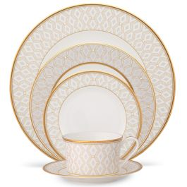 Noble Pearl by Noritake