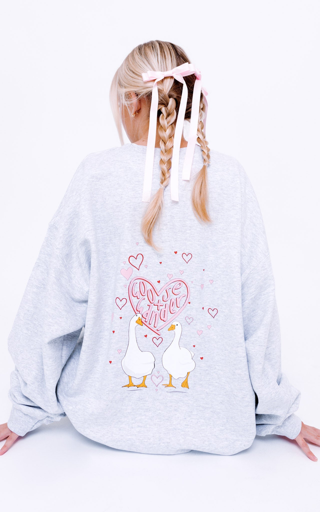 Unisex Heart Club Goose Sweatshirt - Ash Grey
