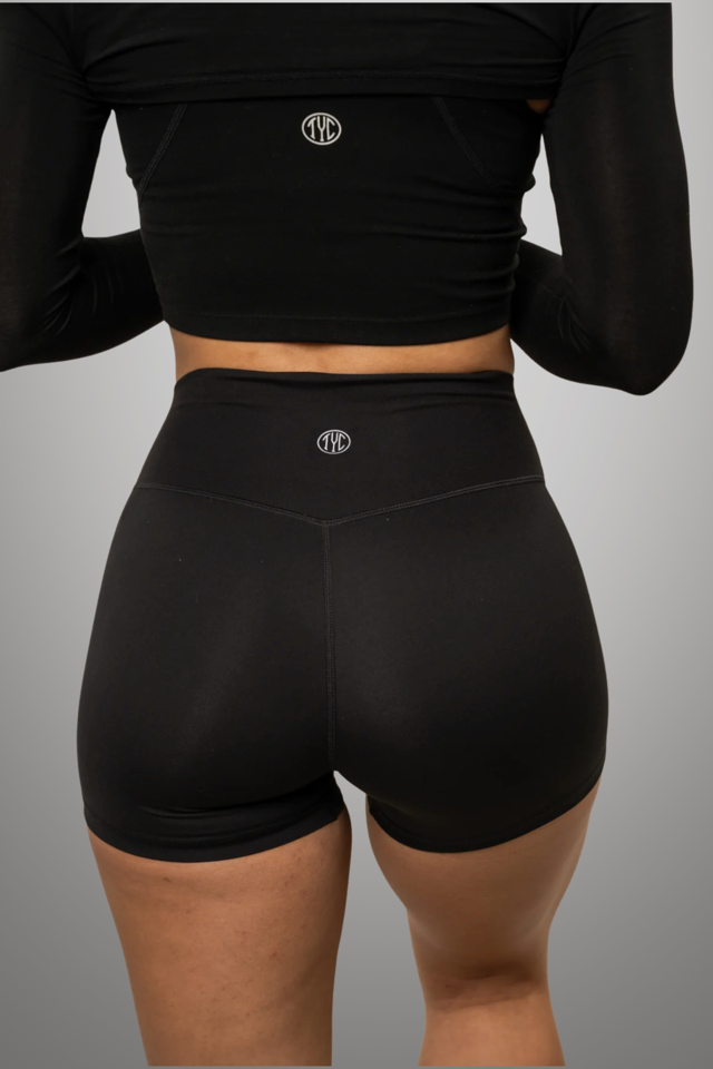 4" Effortless Classic Shorts - Black