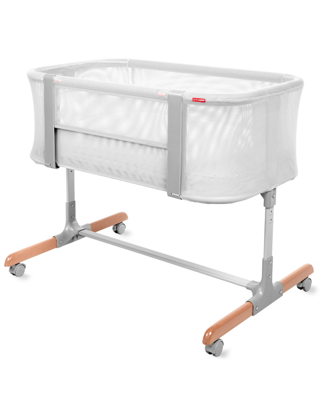 Gray Cozy-Up 2-in-1 Bedside Sleeper & Bassinet | skiphop.com