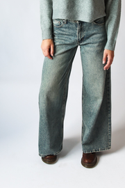 Wide Leg Grunge Wash Jeans