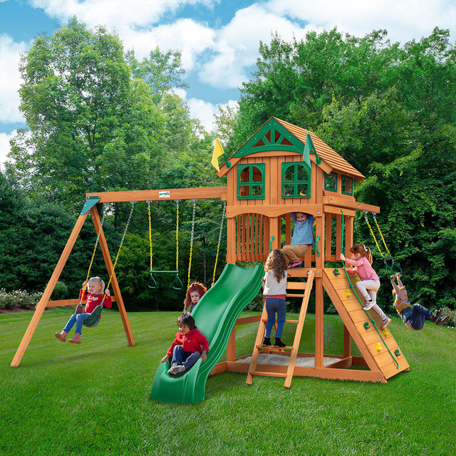 Outing w/ Trapeze Bar Swing Set