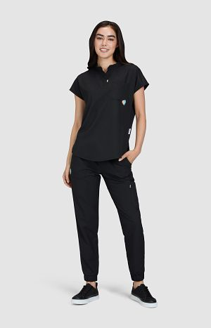 Smiley World x koi Dreamy Women's 1-Pocket Limited Edition Scrub Top