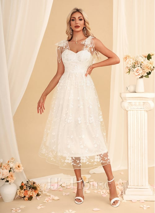 A-line Sweetheart Tea-Length Lace Cocktail Dress (016418948)