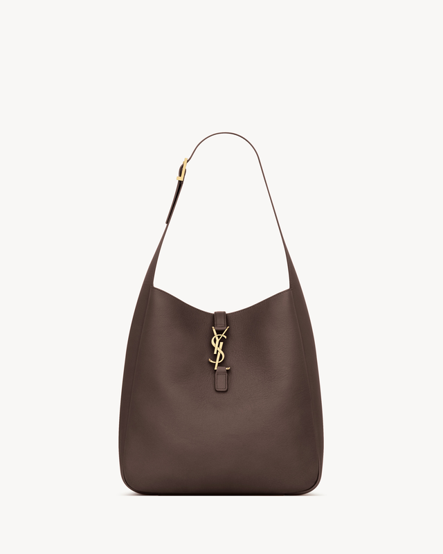 LE 5 À 7 supple large in grained leather