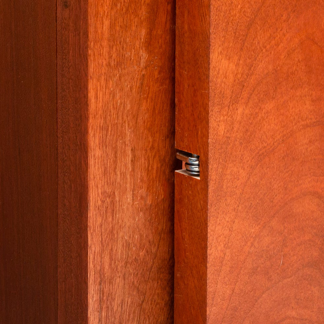 Snap-Closing Semi-Concealed Hinges - For 1/4" Overlay Doors (#5)