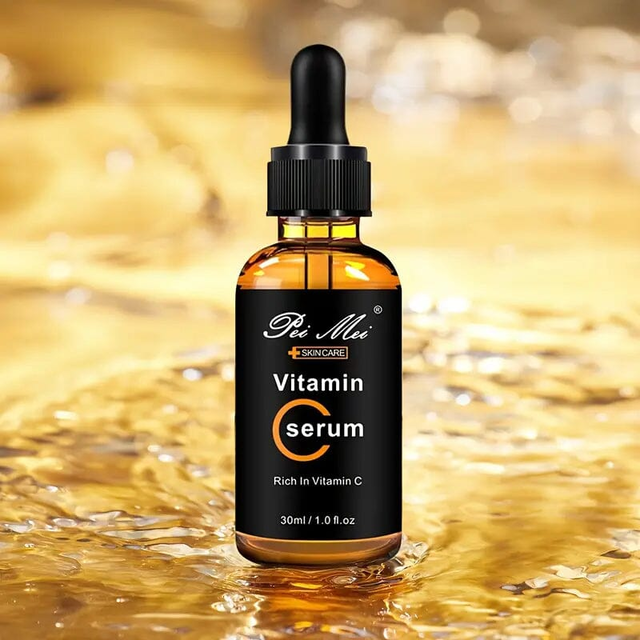 1.01oz Vitamin C Serum Moisturizing and Brightening Skin