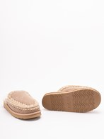 `Eskimo Slipper`