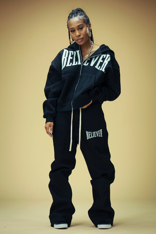 OVERSIZED CROPPED BELIEVER LOGO HOODIE (BLACK/OFF-WHITE)