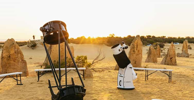 From Perth: The Pinnacles Desert Sunset and Star-Gazing Tour