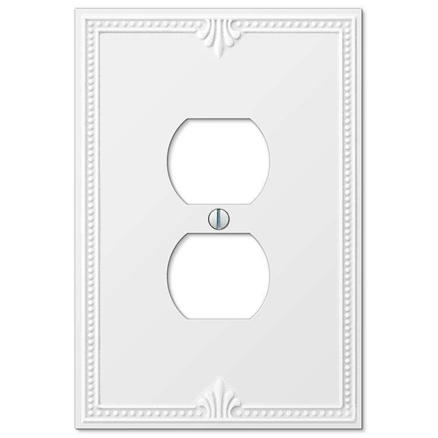 Richmond White 1 Duplex Outlet