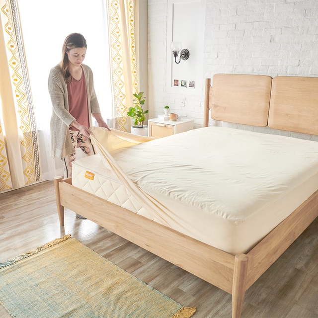 Happsy Waterproof Organic Mattress Protector Pad