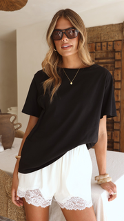 Makoa Lace Shorts - Cream