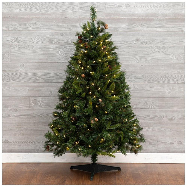 Yuletide Pine Pre-Lit Christmas Tree - 4.5'