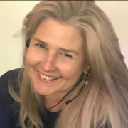 Certified TESOL teacher with more than 10 years experience