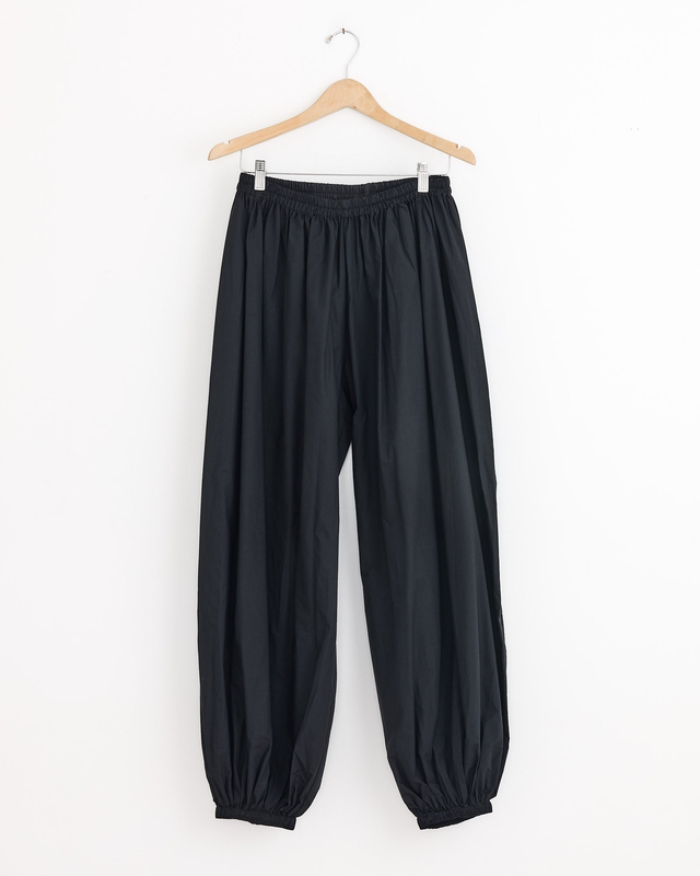 Simmon Pant in Black