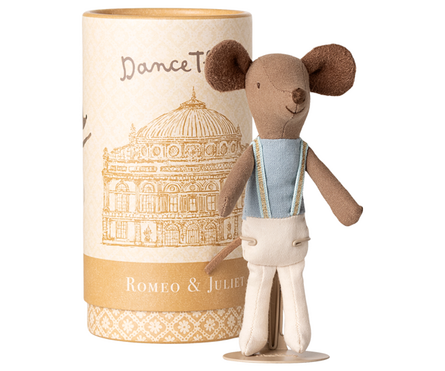 Ballet dancer mouse, Big brother