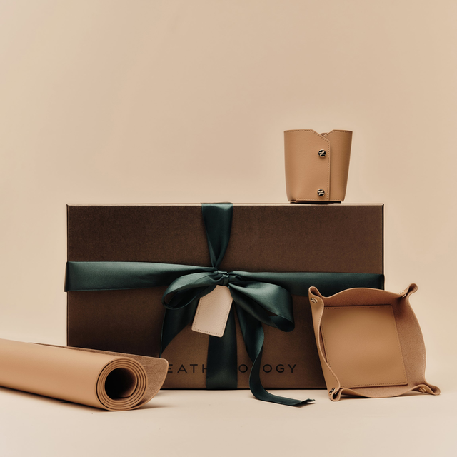 Desk Essentials Gift Set Tan